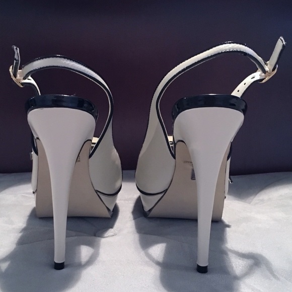 🍸NWOB Bakers ‘Emory’ Peep Toe Platform Pumps🍸 - Picture 2 of 7